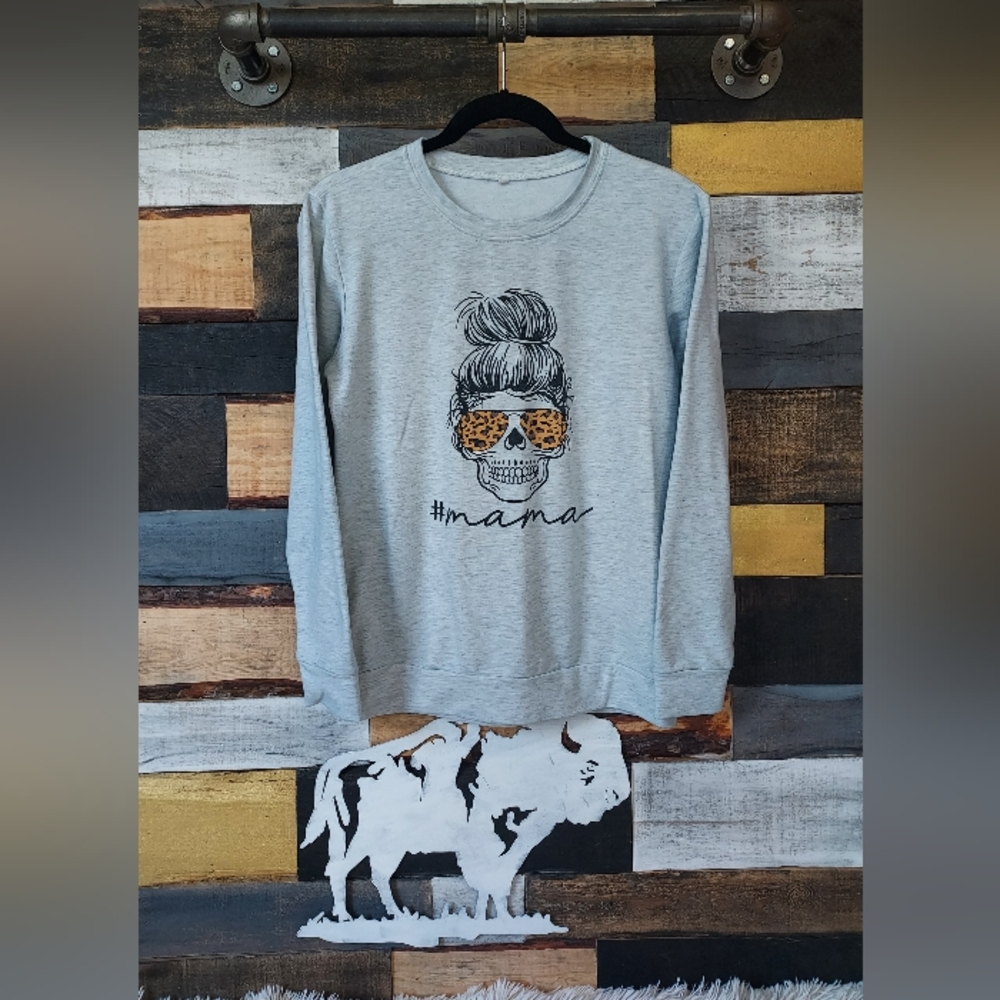 Boutique Mama Crewneck